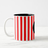 Red White Vertical Stripes Black Monogram ツートーンマグカップ (左)