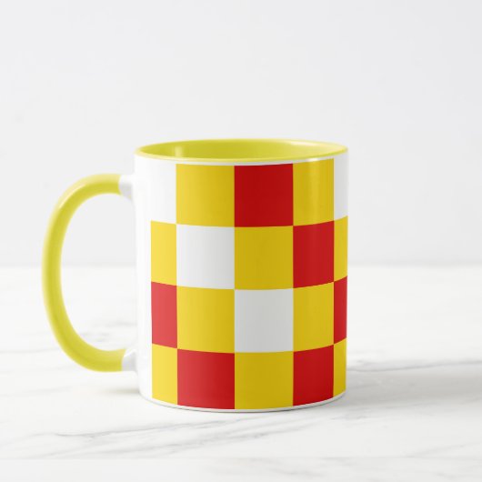 Red White Yellow Checkered Pattern Design  マグカップ (左)
