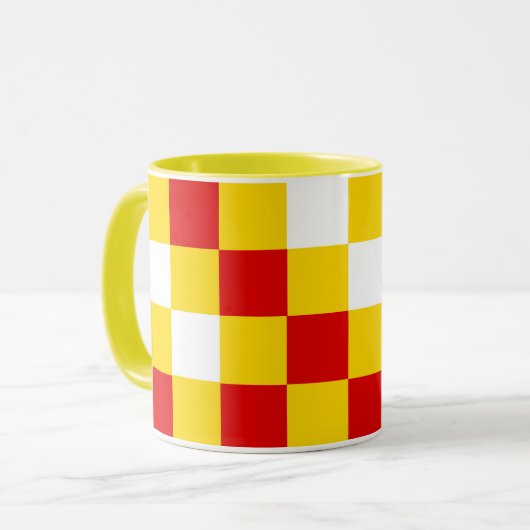 Red White Yellow Checkered Pattern Design  マグカップ (正面左)