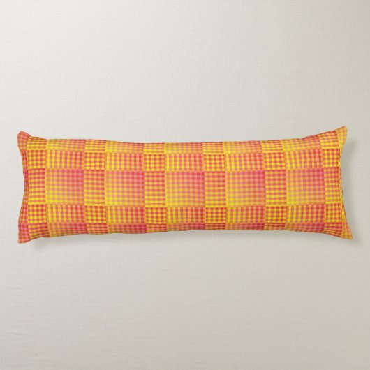 Red Yellow Checker Abstract Pattern ボディピロー (裏面)