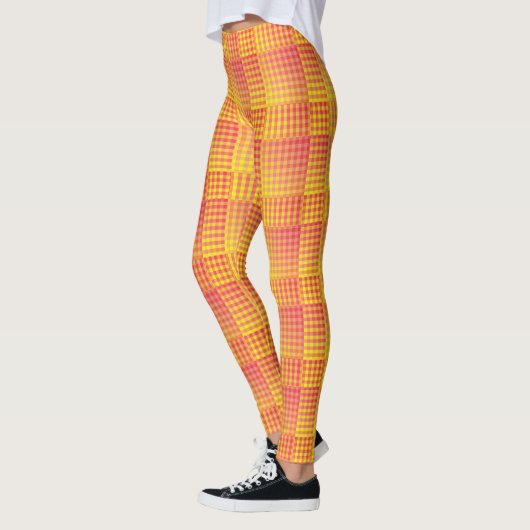 Red Yellow Checker Abstract Pattern レギンス (左)