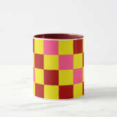 Red Yellow Pink Checkered Pattern Design  マグカップ (中央)