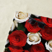 RedandWhiteRoses ビーチタオル (インサイチュ)