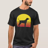 Redbone Coonhound Dog Silhouette Tシャツ (正面)