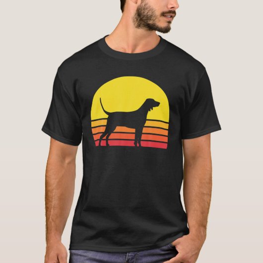 Redbone Coonhound Dog Silhouette Tシャツ (正面)