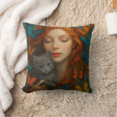 Redhead and kitten Throw Pillow クッション (ブランケット)