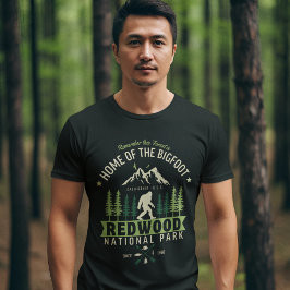 Redwood National Park Home of the Bigfoot Tシャツ