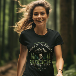 Redwood National Park Home of the Bigfoot Tシャツ