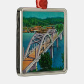 Reedsport、オレゴンのUmpquaの川橋 メタルオーナメント (右)