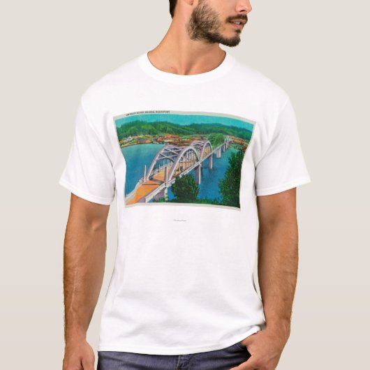 Reedsport、オレゴンのUmpquaの川橋 Tシャツ (正面)