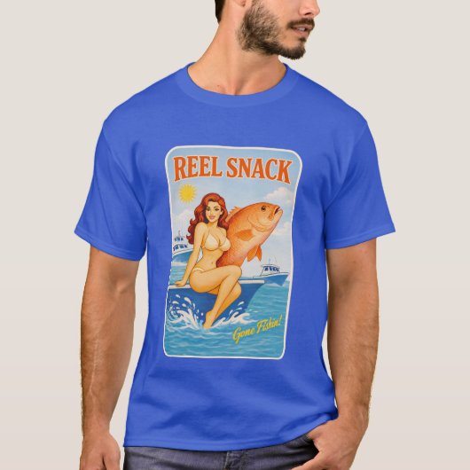 Reel Snack Retro Pin-Up Red Snapper Fishing Boater Tシャツ (正面)