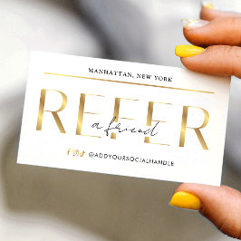Refer A Friend Modern Glam Gold Logo Salon Spa 紹介カード