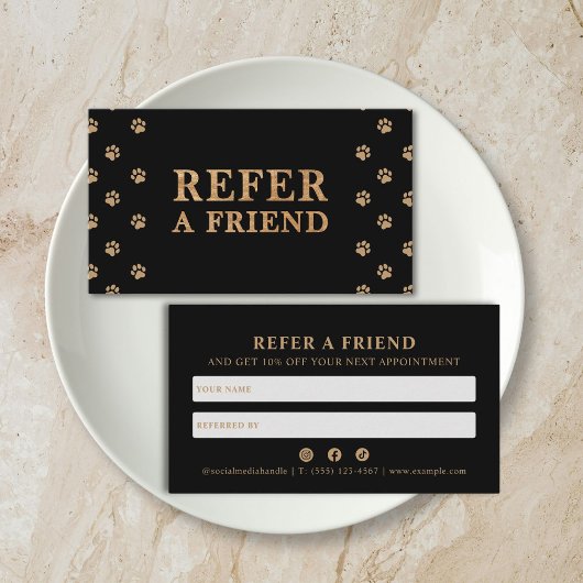 Refer A Friend Modern Luxury Pet Care Service  紹介カード