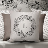 Refined white foliage wreath letter L クッション