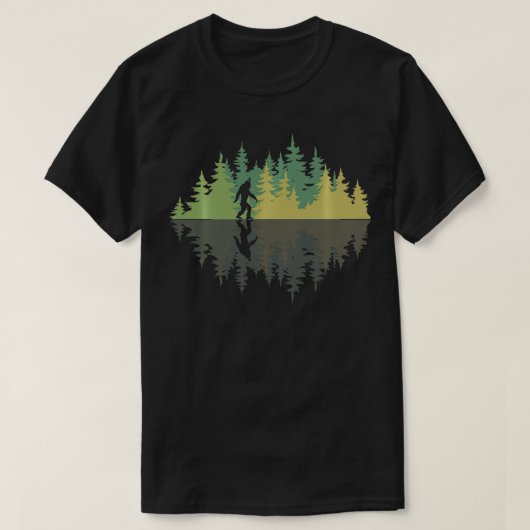 Reflection Forest Trees Sasquatch Conspiracy Yeti Tシャツ (デザイン正面)
