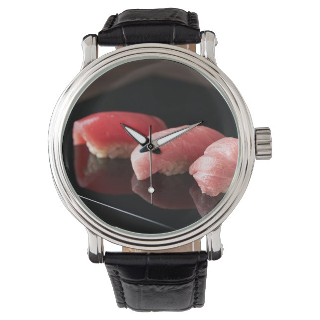 Reflections of Toro – Minimal Sushi Watch 腕時計 (正面)