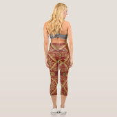 Regal Activewear: Golden Red Ornate Mara Trumpet  カプリレギンス (裏面)