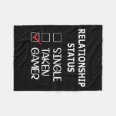 Relationship Status Single Taken Gamer  フリースブランケット (正面(横))