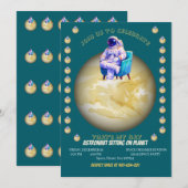 Relaxed Astronaut Sitting on Planet 招待状 (正面/裏面)