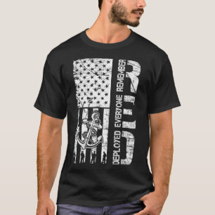 Remember Everyone Deployed Navy Soldier RED Friday Tシャツ
