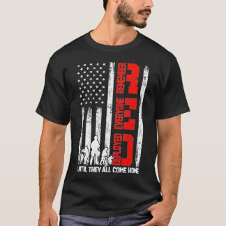 Remember Everyone Veteran Deployed RED Friday (2)  Tシャツ