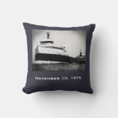 Remember the Edmund Fitzgerald クッション (正面)