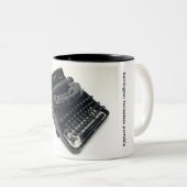 Remingtonの無雑音携帯用タイプライター ツートーンマグカップ (正面右)