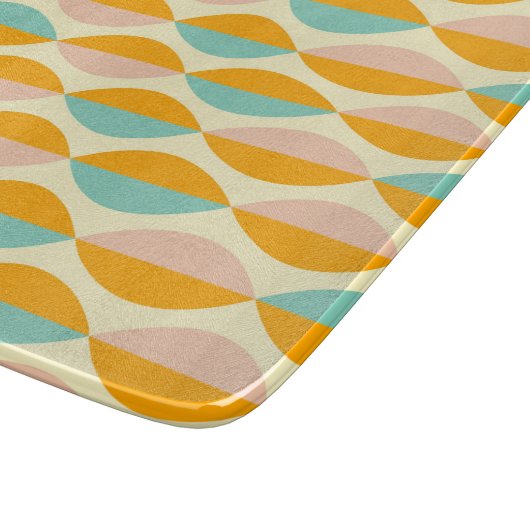 Repeating geometric pattern in beige background カッティングボード (角)