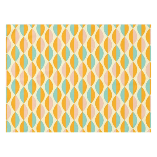 Repeating geometric pattern in beige background テーブルクロス (正面(横))