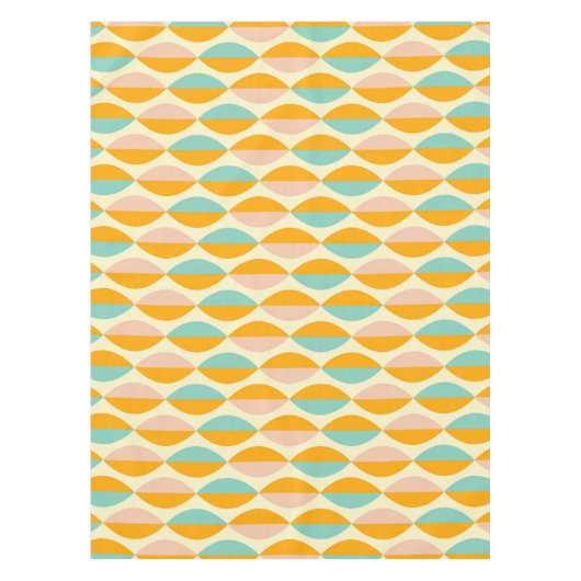 Repeating geometric pattern in beige background テーブルクロス (正面)