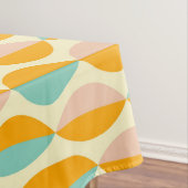 Repeating geometric pattern in beige background テーブルクロス (インサイチュ)