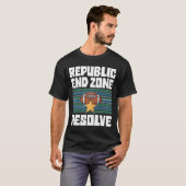 REPUBLIC END ZONE RESOLVE - NEW ENGLAND FOOTBALL Tシャツ (正面フル)
