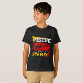 Rescue Squad Lifesaver Fireman Gift Proud Firefigh Tシャツ (正面フル)