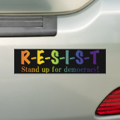 RESIST – レインボー文字 バンパーステッカー (車上)