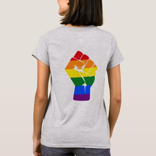 #Resist LGBTの虹によって上げられる握りこぶしの抗議 Tシャツ (裏面)