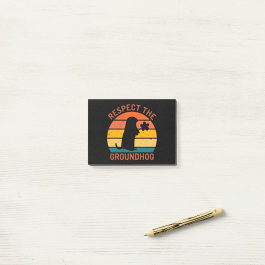 Respect The Groundhog ポストイット (デスク上)