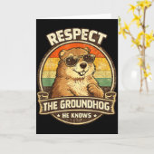 Respect The Groundhog He Knows – Funny Groundhog D カード (黄色い花)