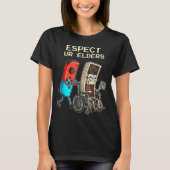 Respect Ur Elders Retro Gaming Controller Funny Tシャツ (正面)