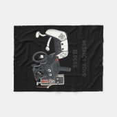 Respect Your Elders Funny Gaming 80s Style Old New フリースブランケット (正面(横))