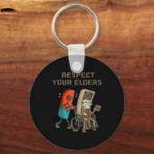 Respect Your Elders Funny Retro Gaming Clic Consol キーホルダー (正面)