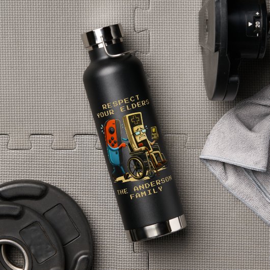 Respect Your Elders Gaming Control Retro Funny ウォーターボトル (ジム (回転後))