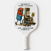 Respect Your Elders Gaming Control Retro Funny ピックルボールラケット (正面)