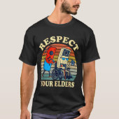 Respect Your Elders Gaming Control Retro Funny Gam Tシャツ (正面)