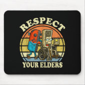Respect Your Elders Retro Gaming Funny Controller  マウスパッド (正面)