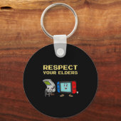 Respect Your Elders Retro Gaming Funny Gamer Contr キーホルダー (正面)