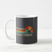 Respect Your Elders Retro Gaming Funny Gamer Contr コーヒーマグカップ (左)