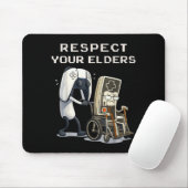 Respect Your Elders Retro Gaming Funny Gamer Contr マウスパッド (マウス)