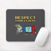 Respect Your Elders Retro Gaming Funny Gamer Contr マウスパッド (マウス)