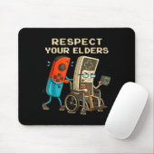 Respect Your Elders Retro Gaming Funny Gamer Contr マウスパッド (マウス)