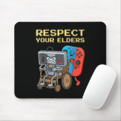 Respect Your Elders Retro Gaming Funny Gamer Contr マウスパッド (マウス)